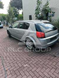 2006 Opel Signum