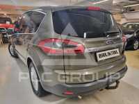 2010 Ford S-Max