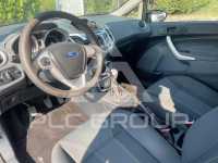 2010 Ford FIESTA