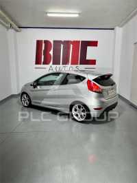 2010 Ford FIESTA