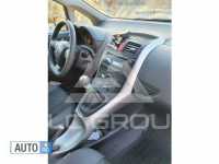 2012 Toyota AURIS
