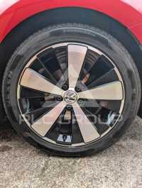 2013 Volkswagen BEETLE