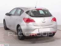2013 Opel Astra