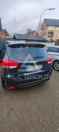 2015 KIA Carens
