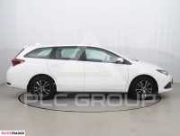 2016 Toyota AURIS