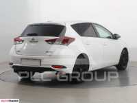 2016 Toyota AURIS