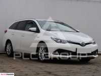 2016 Toyota AURIS