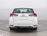 2016 Toyota AURIS