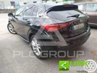 2017 Infinity Q30