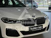 2021 BMW 523