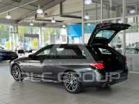 2021 BMW 523