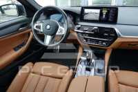 2021 BMW 523