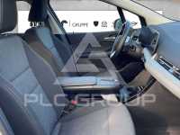 2022 BMW 218