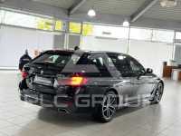 2022 BMW 523