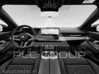 2024 BMW 523