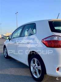 2010 Toyota AURIS
