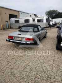 1986 Mercedes Benz SL 560