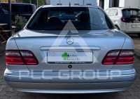 1999 Mercedes Benz E 200