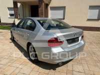 2005 BMW 320