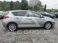 2015 Toyota AURIS