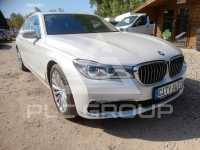 2017 BMW 750