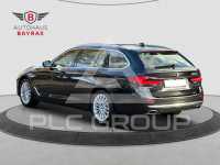 2021 BMW 520