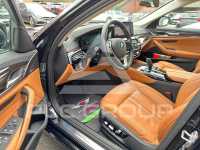 2021 BMW 520