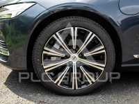 2021 Volvo V90
