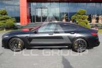 2022 BMW M8