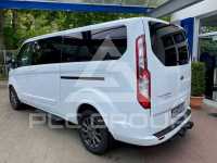 2022 Ford Tourneo