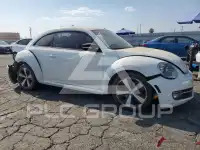 2012 Volkswagen BEETLE photo