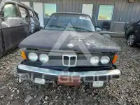 1981 BMW 330 фото