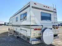 1982 Chevrolet P30 фото
