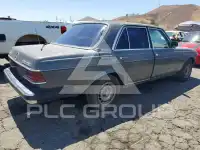 1982 Mercedes Benz E 300 фото