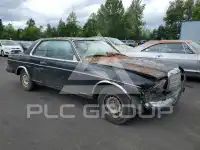 1982 Mercedes Benz E 300 фото