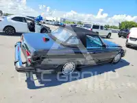 1987 Mercedes Benz 560 photo