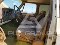 1988 Chevrolet Suburan фото