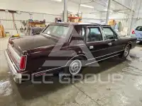 1988 Lincoln Town фото