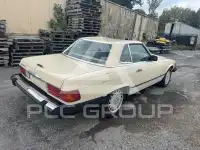 1988 Mercedes Benz 560 photo