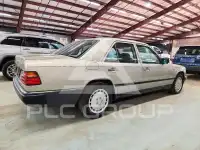 1989 Mercedes Benz E 300 photo