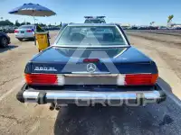 1989 Mercedes Benz 560 photo