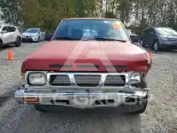 1990 Nissan Navara фото