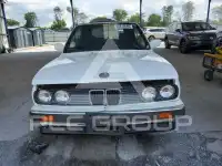 1990 BMW 325 фото