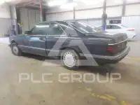 1991 Mercedes Benz 560 photo
