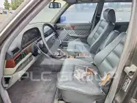 1991 Mercedes Benz 560 photo