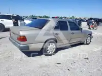 1992 Mercedes Benz E 300 фото