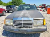 1993 Mercedes Benz E 300 фото