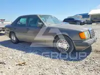 1993 Mercedes Benz E 300 фото