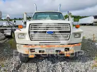 1993 Ford F-700 фото