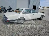 1994 Jaguar XJ photo